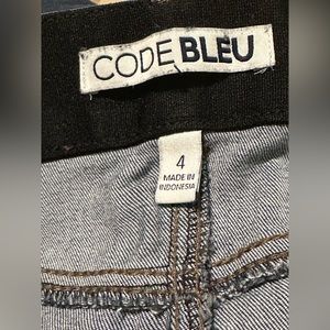 Code bleu size 4 skinny jeans